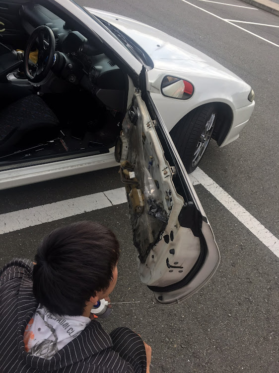 シルビアの車庫調交換・シンニャンさんかつくんありがとう・S-Factory・青空作業・ご近所なら良かったのだがに関するカスタム事例の投稿画像8枚目