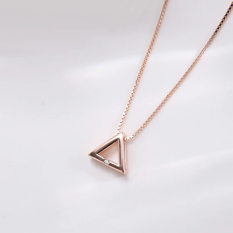 Trougaona Ogrlica Ženska S925 Srebro Sterling Korejska Jednostavna Geometrijska – Svakodnevna Elegancija, Minimalistički Dizajn, Poklon.
