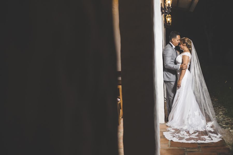 Wedding photographer Monica Leguizamón (mklstudio). Photo of 20 December 2016