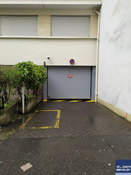 Location  parking   à Paris 15ème (75015), 122 €