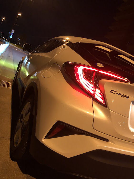C-HRのドライブ・フォグランプカバーに関するカスタム事例の投稿画像2枚目