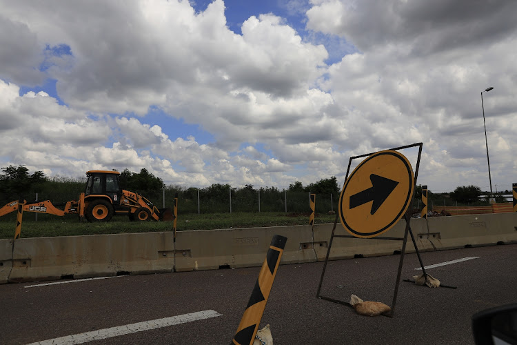 The road closure on the N1 South just before Botha Avenue in Centurion.