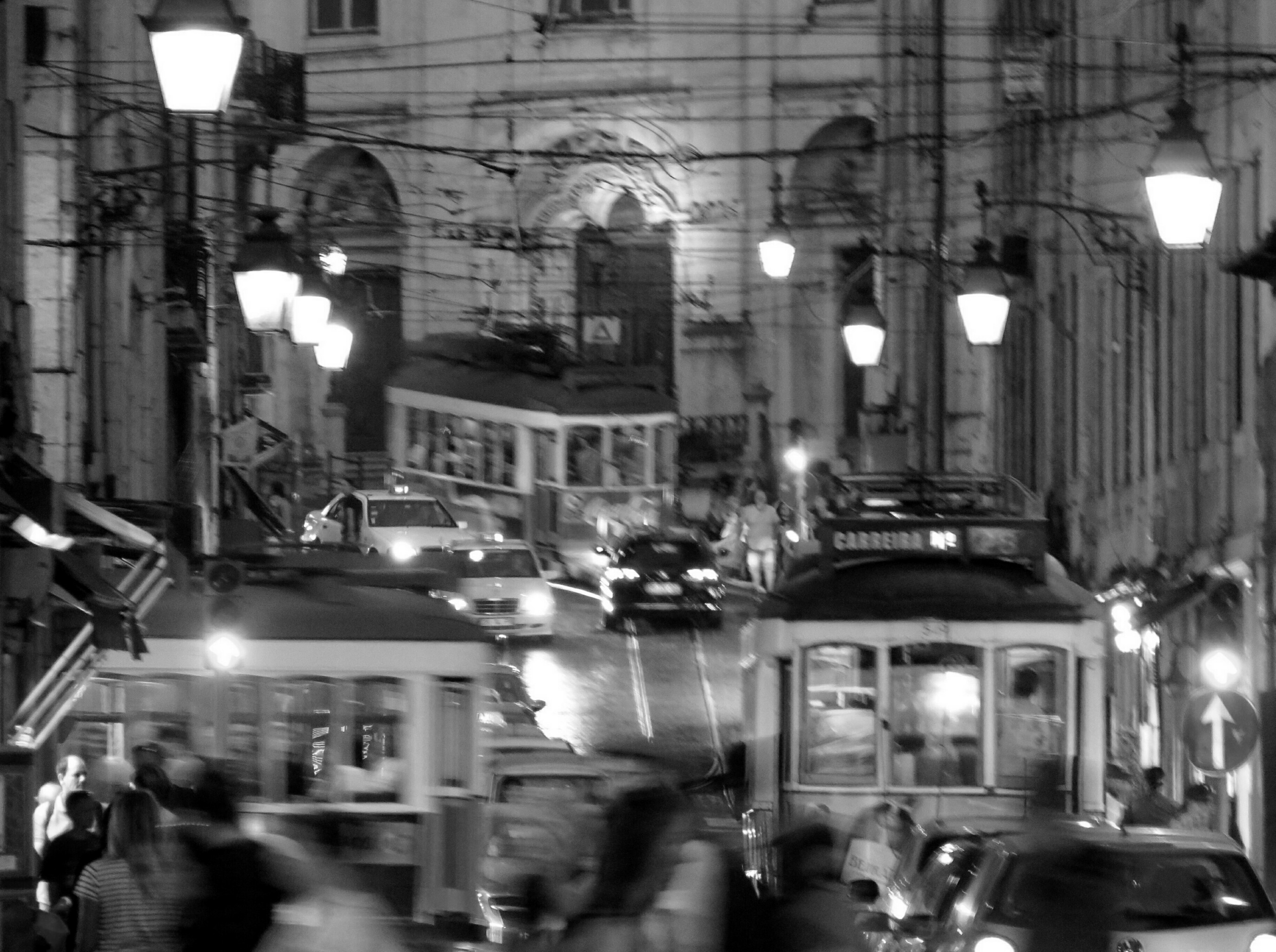 Traffico cittadino  di Giorgio Lucca