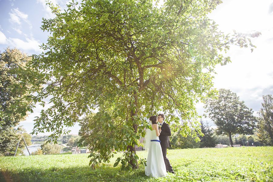 Photographe de mariage Dmitriy Rasyukevich (migro). Photo du 4 février 2014