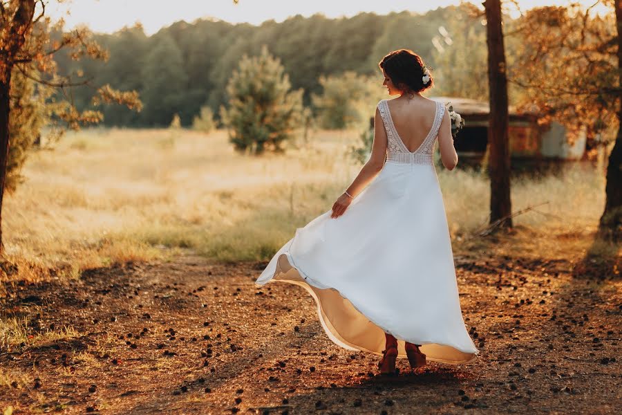 Wedding photographer Aleksandr Sakharchuk (saharchuk). Photo of 23 July 2019