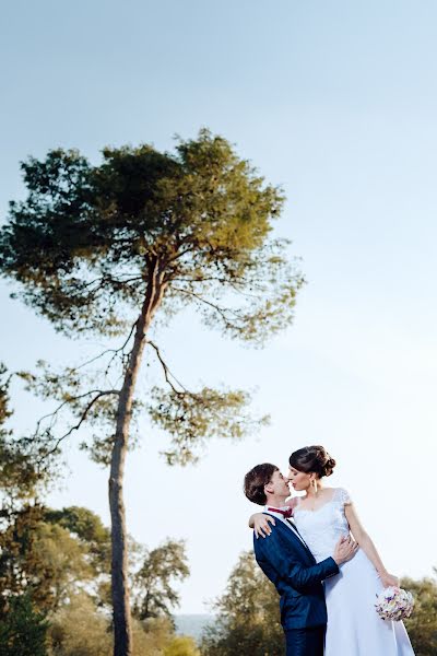 Fotógrafo de casamento Oleg Belousov (olegbell). Foto de 5 de dezembro 2017