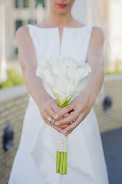 Wedding photographer Krisztina Kaposvári (kaposvarikriszta). Photo of 29 April 2017