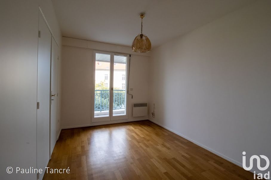 Vente appartement 3 pièces 67 m² à Rueil-Malmaison (92500), 220 000 €