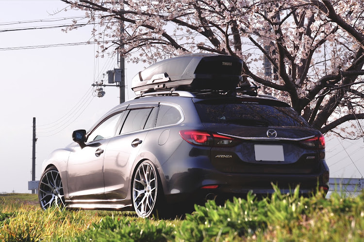 アテンザワゴンの桜と愛車・4月もよろしくお願い致します🌸に関するカスタム事例の投稿画像3枚目