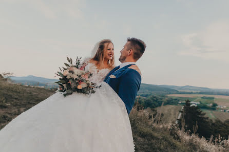 Photographe de mariage Vlado Tvardzík (vladotvardzik). Photo du 24 novembre 2021