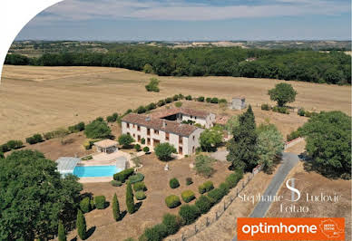 Maison avec piscine et terrasse 3