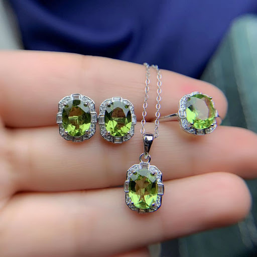 Title 4, Natural Olivine Set 925 Silver Inlaid Rings Pen...
