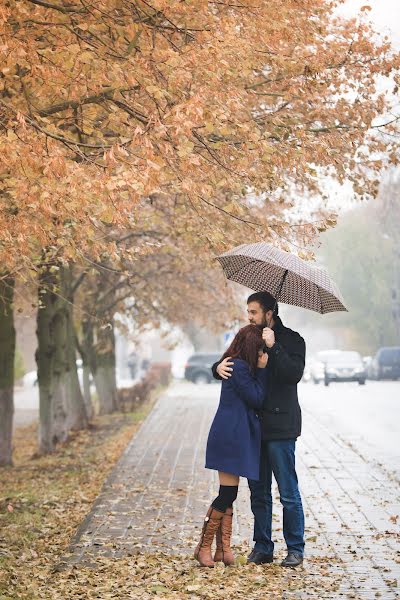 Fotógrafo de casamento Nina Polukhina (danyfornina). Foto de 16 de novembro 2015