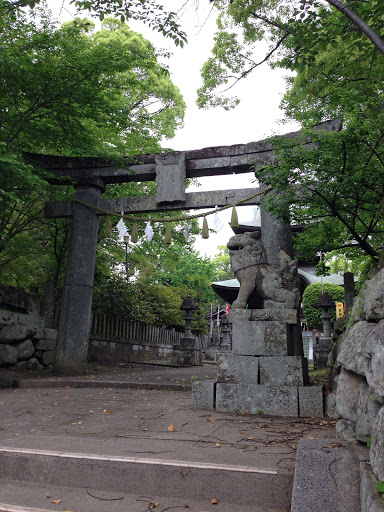 繁根木八幡宮