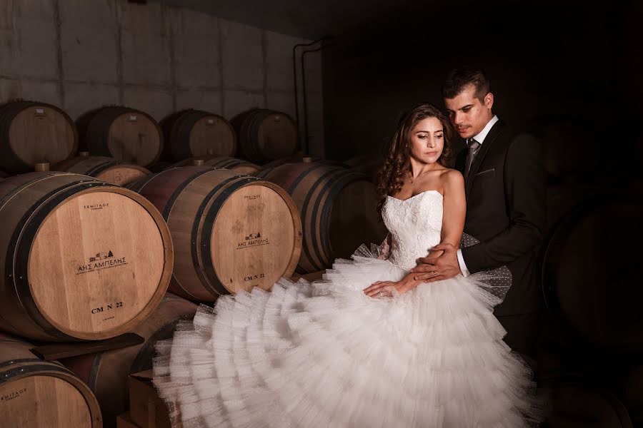 Fotografo di matrimoni Loukas Stylianou (loukasstyl). Foto del 25 ottobre 2023