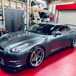 NISSAN GT-R R35