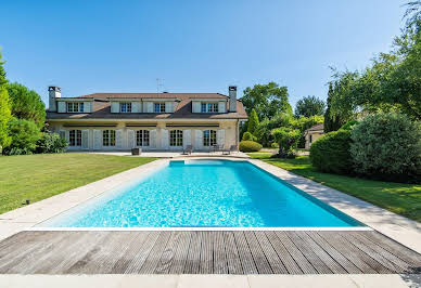 House with garden and terrace 10