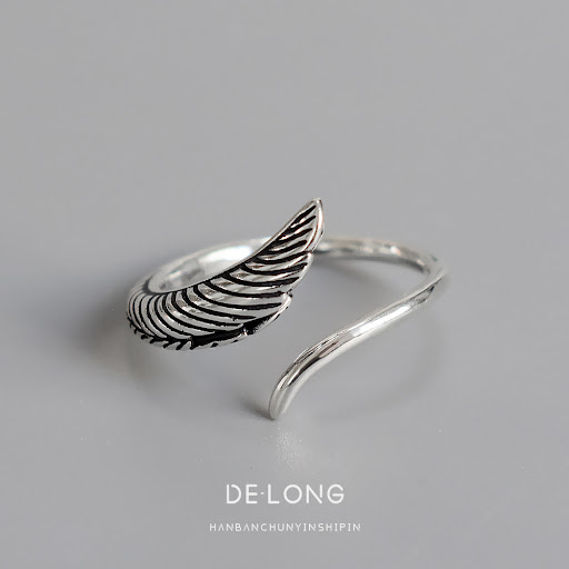 Title 3, Vintage bladring voor dames. Een elegant sieraa...