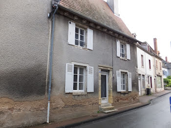 maison à Ainay-le-Château (03)