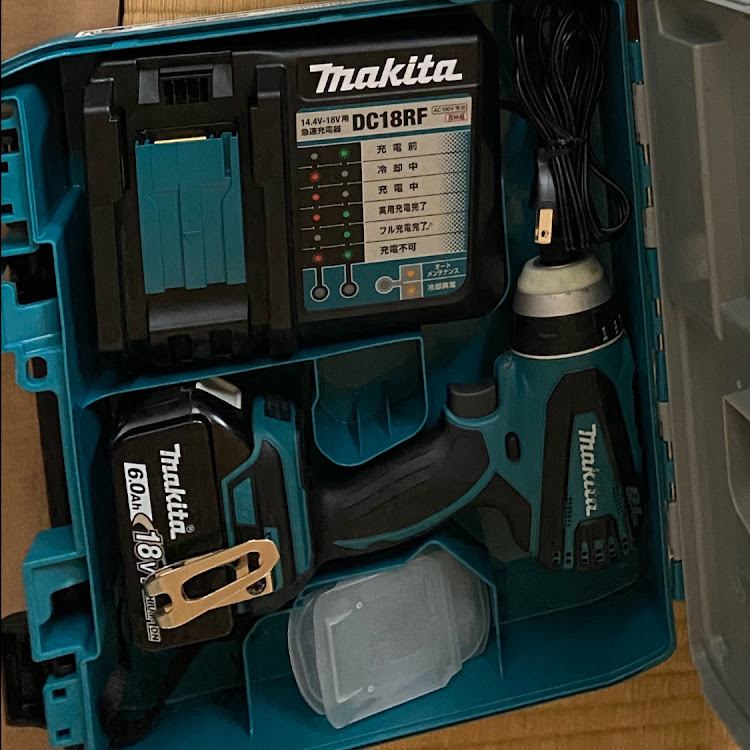 CARRY 4WDのマキタ 18v・アゲトラ・今時の電動工具ってスゴ‼️・DIY・軽トラ好きと繋がりたいに関するカスタム事例の投稿画像2枚目