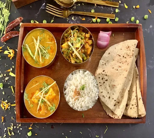 Kadhai Paneer Thali