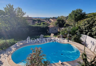 House with pool and terrace 7