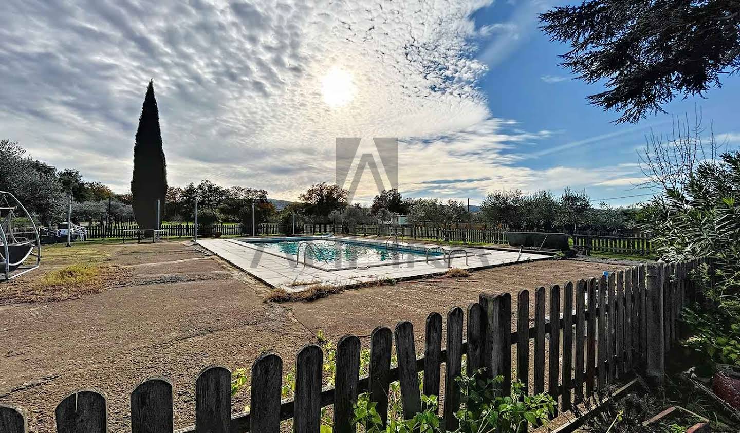 Villa with pool Forallac