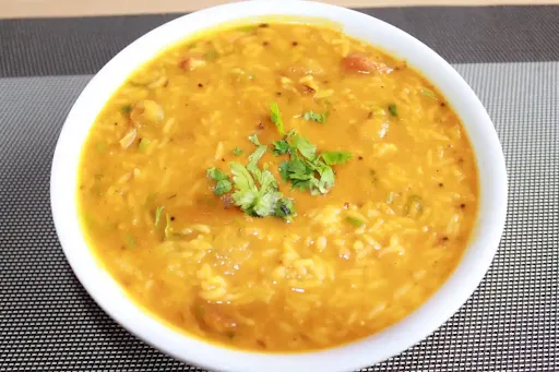 Tomato Mudda Pappu Rice [Serves 1]