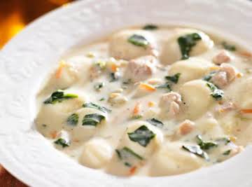 CopyKat.com’s Olive Garden Chicken Gnocchi Soup