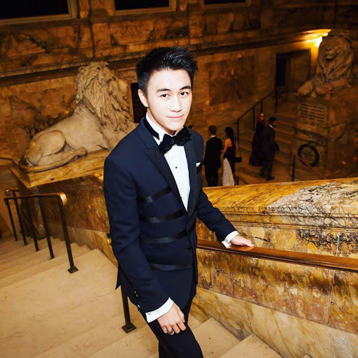 <b>Hà Du Quân</b> chính là hình mẫu chàng trai hoàn hảo trong mắt bao cô gái.