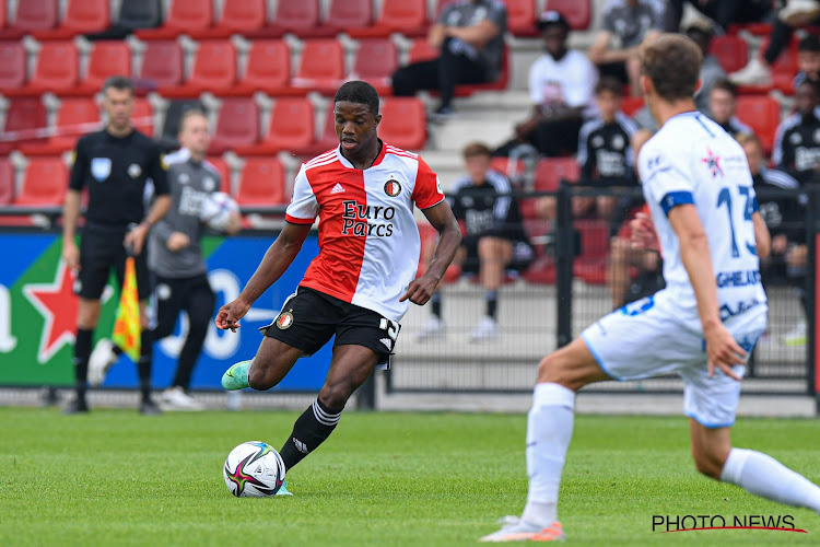 Le FC Bruges ralenti par le Feyenoord pour Tyrell Malacia