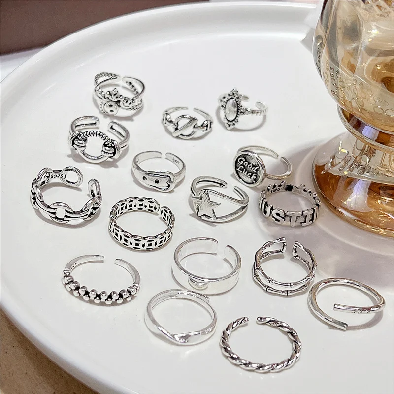 Damesmode Simple Vintage Do-over Ring. Een tijdloze ring voor een elegante look. Perfect voor elke gelegenheid, een must-have accessoire.
