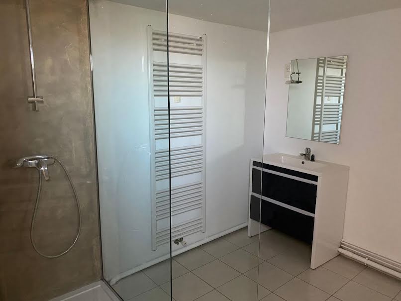 Location  appartement 3 pièces 81 m² à Castres (81100), 535 €