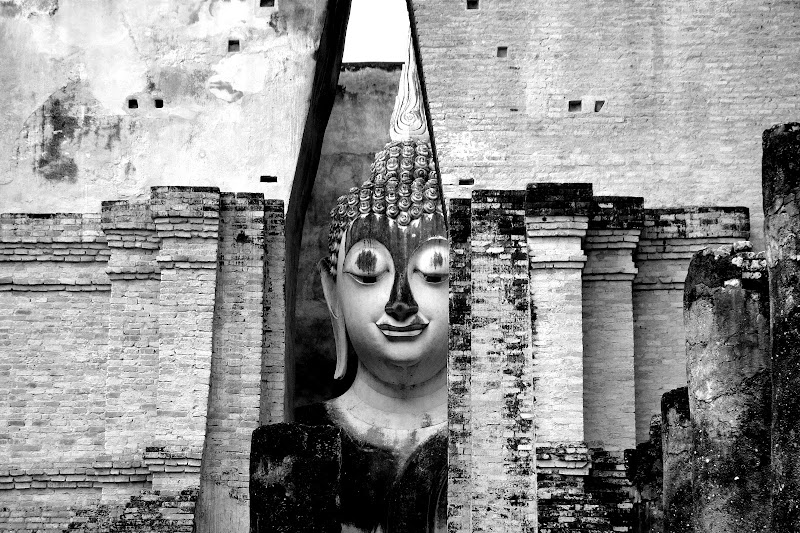 Buddha ti osserva.... di Alessandro Pezzo