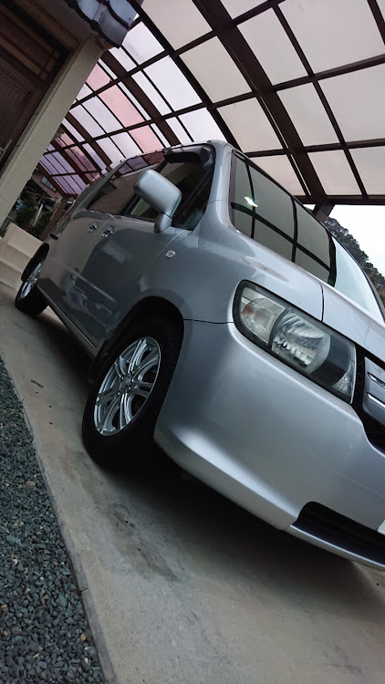 モビリオスパイクの洗車・タイヤ交換・エンジンオイル交換・ホイール交換・ヘッドライト交換に関するカスタム事例の投稿画像2枚目