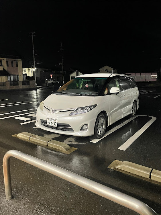 エスティマの来月楽しみ・Infinito集まり新倉にて・今日雨じゃん⤵︎ ︎・６月も宜しくお願いします・梅雨入り間近に関するカスタム事例の投稿画像1枚目