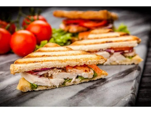 Peri Peri Chicken Grilled Sandwich