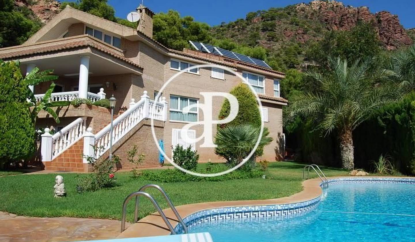 House with pool and terrace Sagunto