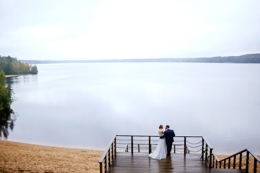 Fotógrafo de casamento Liza Anisimova (liza-a). Foto de 16 de março 2018