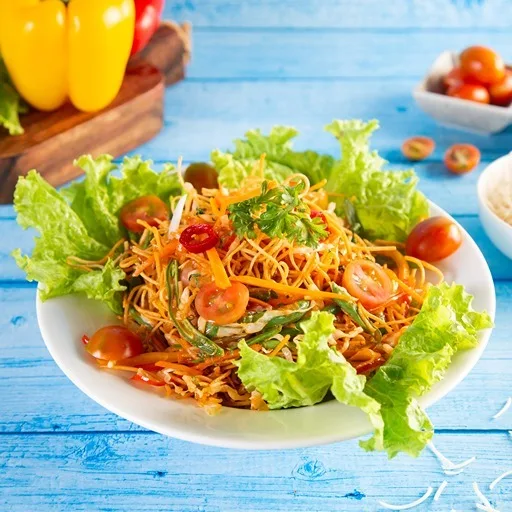 Crispy Noodle Salad (Chicken)