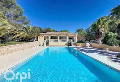 Property with pool 3