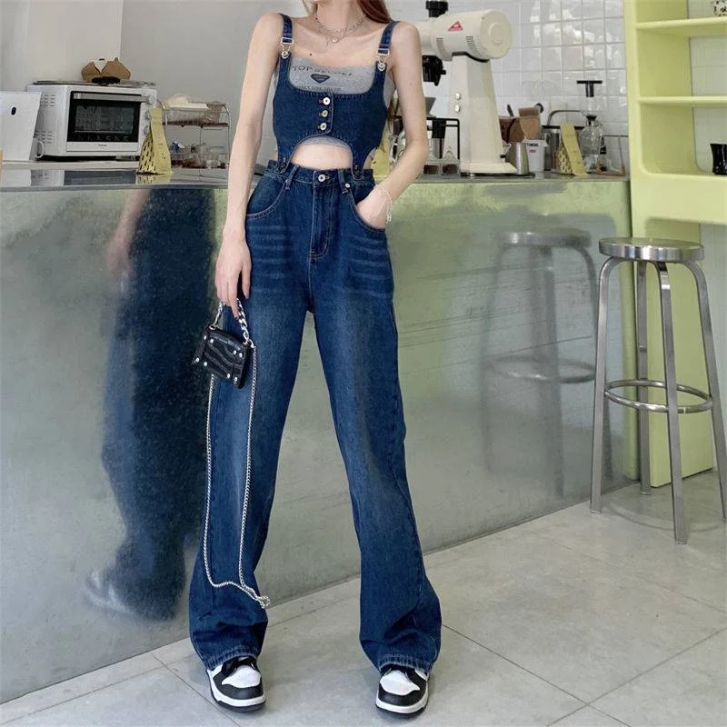 Summer Sense Of Design Açık İşlemeli Jumpsuit ile yazın tadını çıkarın. Rahat ve şık bir yazlık tulum. Hafif ve ferah bir seçim.