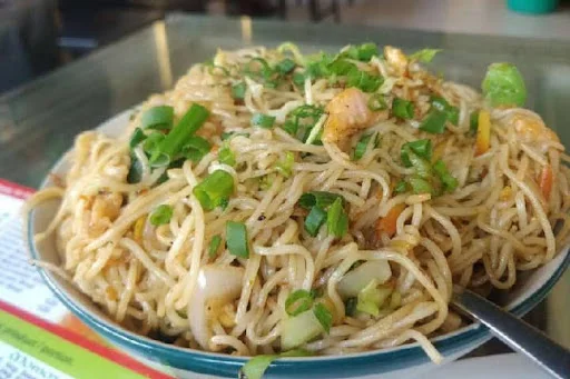 Hakka Noodles