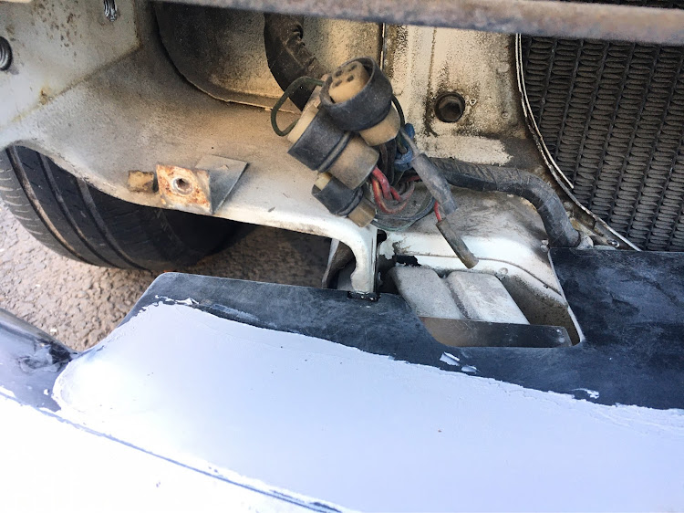 フェアレディZのレストア・旧車・L型・オールペン・自家塗装に関するカスタム事例の投稿画像10枚目