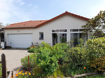 villa à Renaison (42)