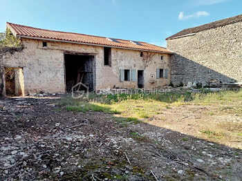 maison à Saint-Sauvant (86)