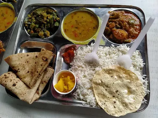 Full North Indian Lunch