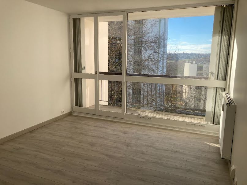 Location  appartement 1 pièce 52 m² à Limoges (87000), 540 €