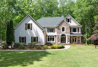 Farmhouse with garden 8