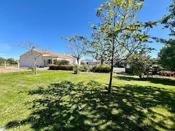 maison à Saint-Michel-en-l'Herm (85)